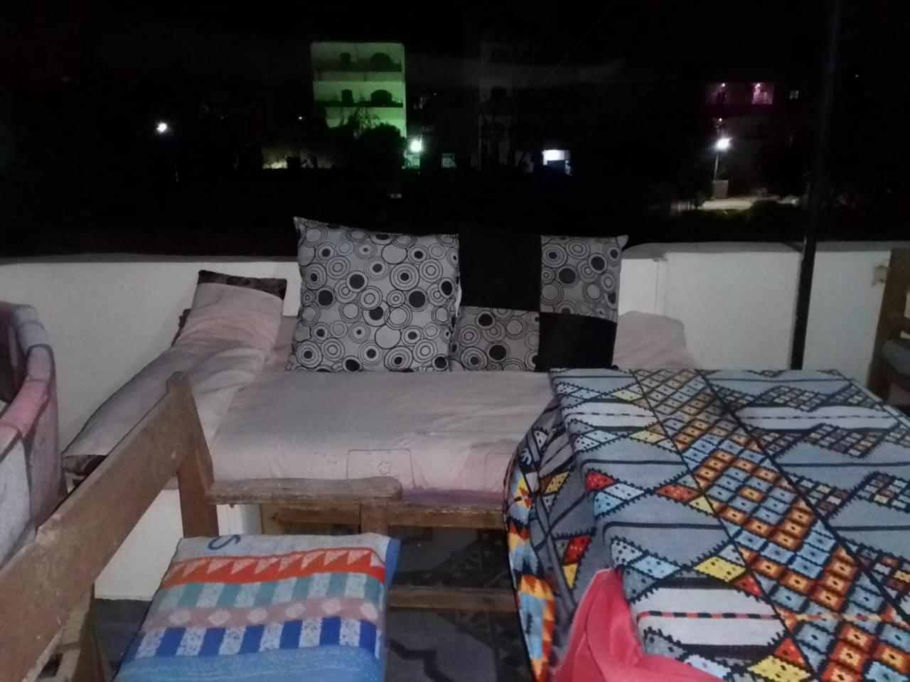One Love Guesthouse & Restaurant Luxor Exterior foto