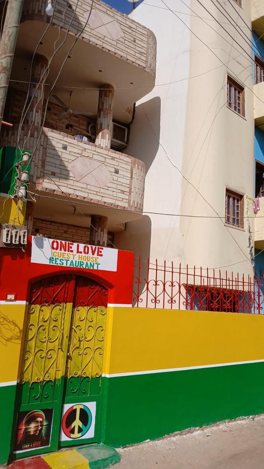 One Love Guesthouse & Restaurant Luxor Exterior foto