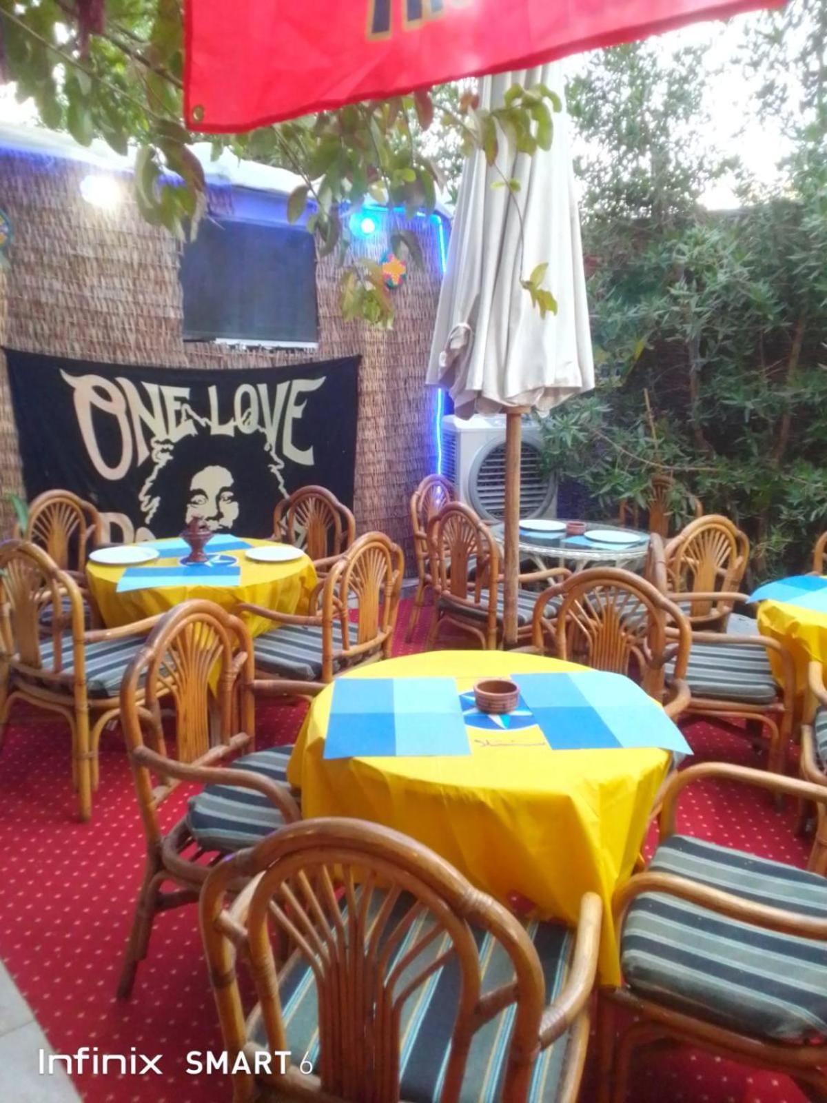 One Love Guesthouse & Restaurant Luxor Exterior foto