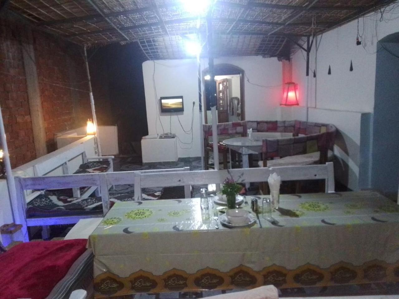 One Love Guesthouse & Restaurant Luxor Exterior foto