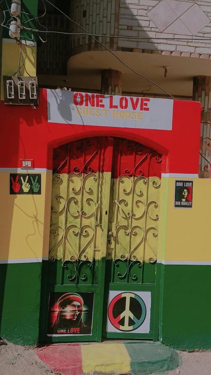 One Love Guesthouse & Restaurant Luxor Exterior foto